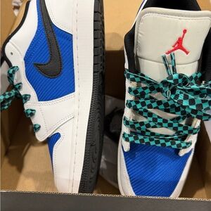 BRAND NEW JORDAN 1 Lows Nike Black and White Sneakers with Blue Highlights-6.5Y